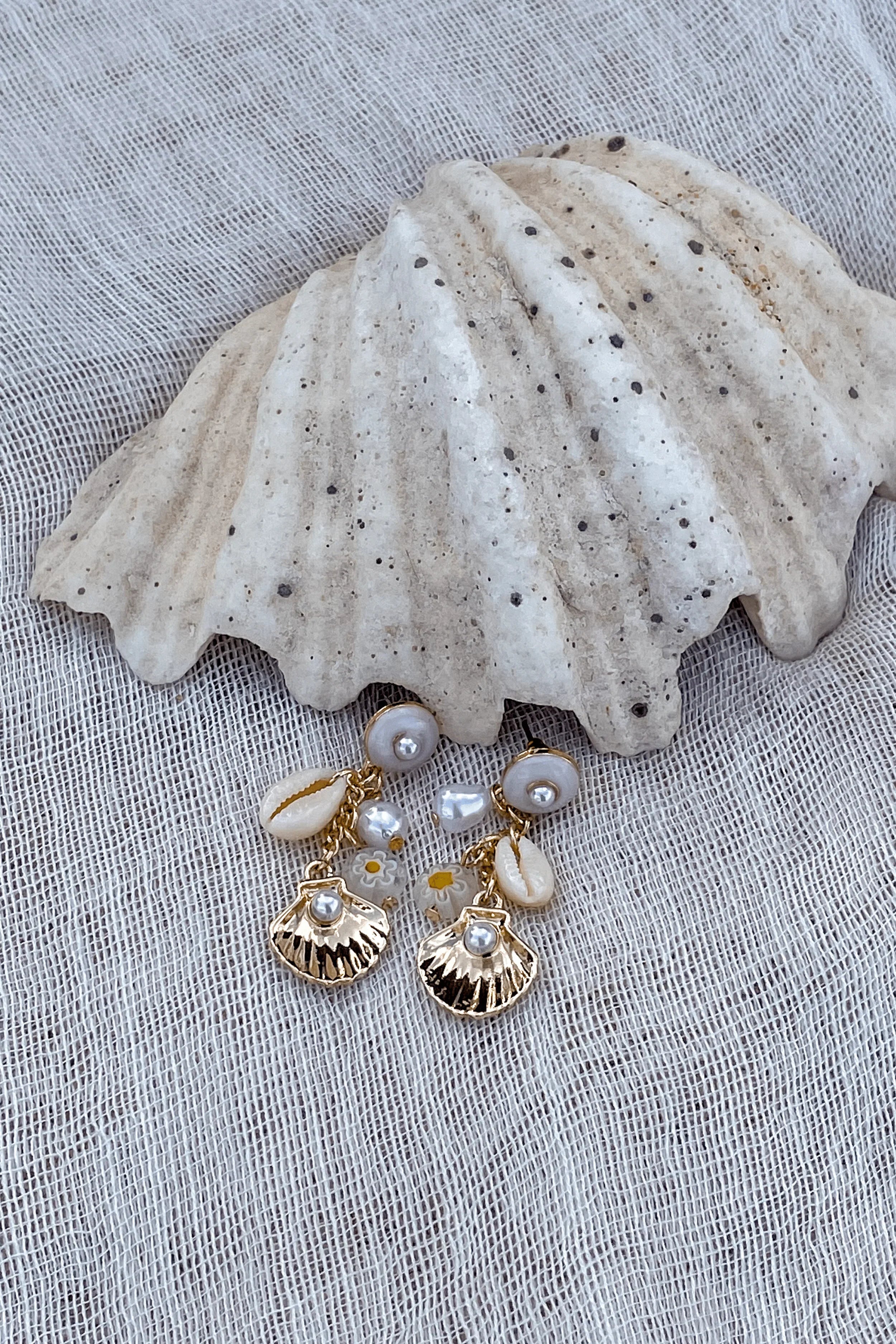 Auri Earrings