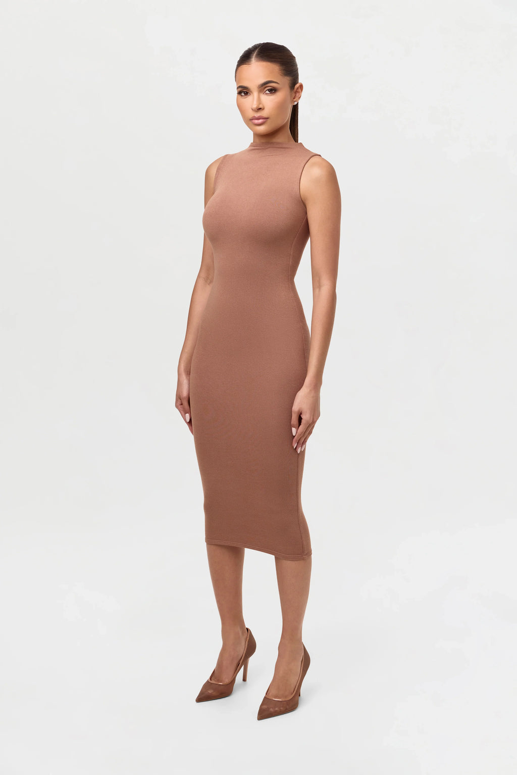The Nw Sleeveless Midi Dress